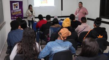 Finalistas do Festival da Juventude de Santos recebem dicas para usar redes sociais
