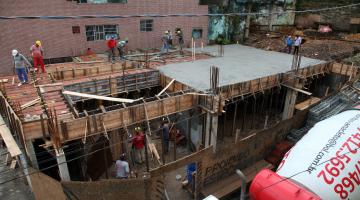 Creche do Morro São Bento tem primeira laje concretada