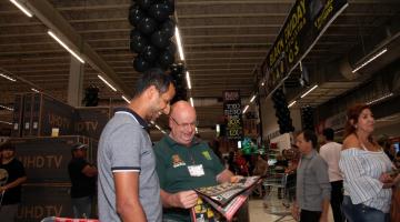 Procon-Santos e Polícia Civil fiscalizam sete grandes lojas de varejo na Black Friday