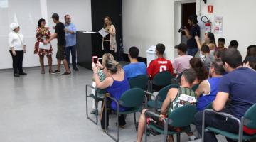 Emoção e alegria marcam entrega de certificados para jovens em liberdade assistida