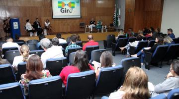 Dirigentes de educação se reúnem em Santos