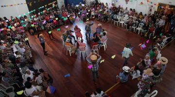 ‘Movimente-se’ faz confraternização em festa junina 