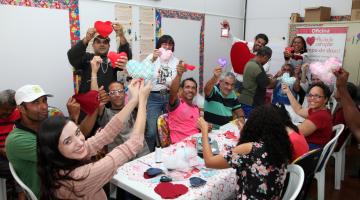 Centro Pop realiza oficina para Ação do Coração
