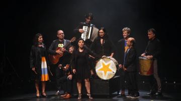 Festival de teatro abre maratona cultural com apresentação do Grupo Galpão em Santos