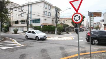 Quatro cruzamentos ficam mais seguros com semáforos