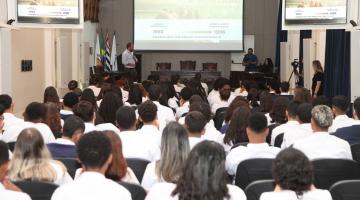 Executivo de multinacional, santista fala sobre capacitação profissional para jovens da Cidade