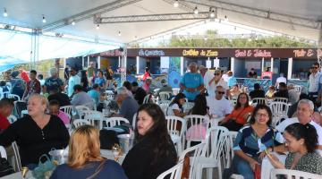 Festa do Bom Jesus, na Ilha Diana, em Santos, é ótima opção para curtir o Dia dos Pais