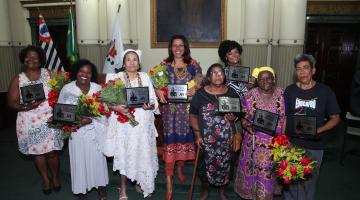 Oito mulheres recebem o Prêmio Dandara dos Palmares