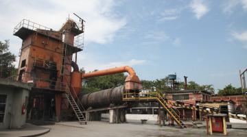 Usina de asfalto da Prodesan completa 50 anos de atividades em Santos