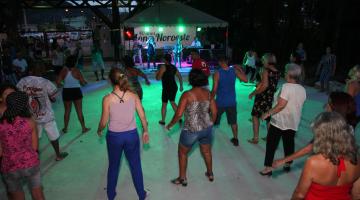 Bailes agitam o domingo de Páscoa	