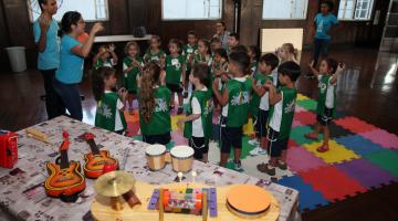 Alunos da educação infantil visitam Museu do Café