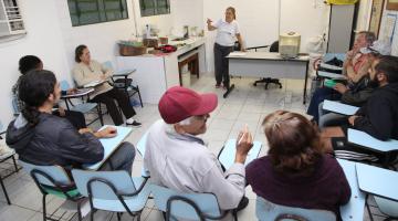 Palestra aborda uso de ervas medicinais