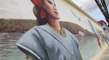 Mural retrata a travessia oceânica de imigrantes italianos para Santos há 150 anos