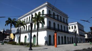 fachada do museu pelé #paratodosverem