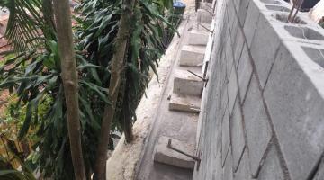 muro de arrimo em construção #paratodosverem 