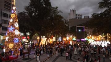 Magia do Natal Criativo já ocupa o Centro de Santos. Expectativa é atrair 200 mil pessoas ao longo do evento