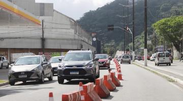 Faixa adicional garante melhor fluidez em trânsito na entrada de Santos