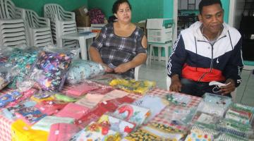 Em reabilitação psicossocial, pacientes viram artesãos e empreendedores em Santos