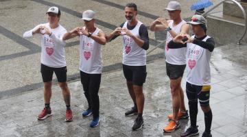 Amor e solidariedade motivam corredores em percurso de Santos até Itariri 