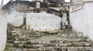 Escadaria em morro de Santos começa a ser revitalizada em novembro
