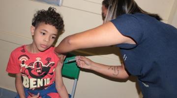 Programa de vacinação das escolas retorna com a volta às aulas em Santos