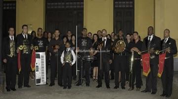 Sena Sopra Metais comanda o Baile na Praia deste domingo em Santos