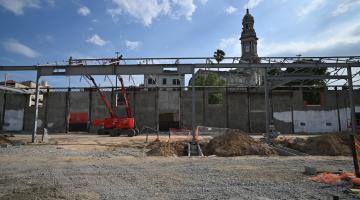 obras e operários atuam na obra #paratodosverem
