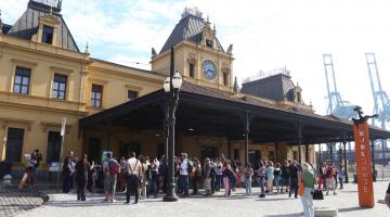 Centro Histórico é fotografado por cerca de 200 pessoas em um só passeio. Veja galeria.