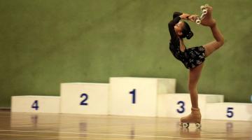 Mais de 100 patinadores se exibem no Rebouças