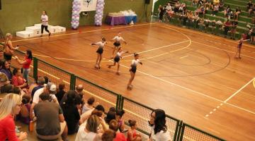 Open de patinação reúne mais de 150 atletas em centro esportivo de Santos