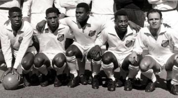 Times de Santos têm história de luta contra o racismo e ligações fortes com o continente africano