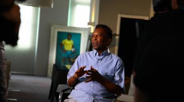 pelé no museu pelé #paratodosverem