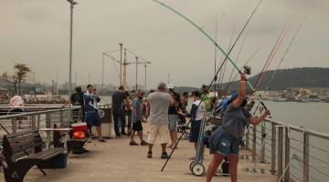 Deck do Pescador de Santos recebe torneio de pesca no fim de semana