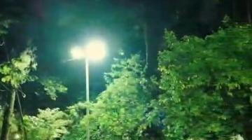 Praça com a nova iluminação. #Paratodosverem