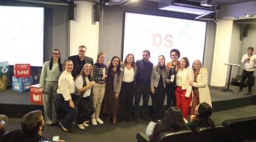 pessoas homenageadas com o prêmio #paratodosverem