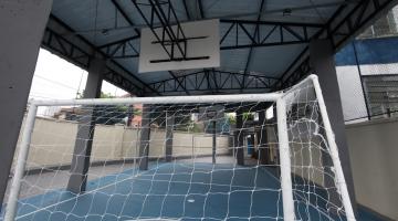 quadra de escola coberta #paratodosverem 