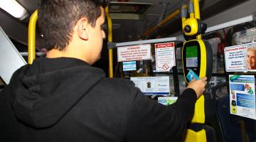 Biometria nos ônibus já detecta uso irregular de cartão escolar e de pessoa com deficiência