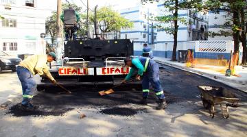 Começa o recapeamento da Rua Ernesto de Melo Jr.