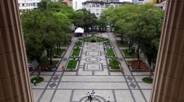 Praça Mauá, em Santos, terá barraca de vacinação contra gripe nesta semana