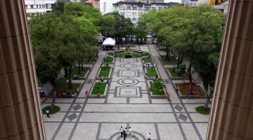 Praça Mauá, em Santos, terá barraca de vacinação contra gripe nesta semana