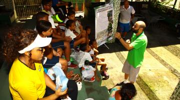 Oficina mostra como plantar mudas ornamentais