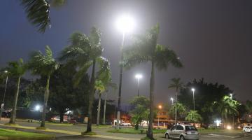 Praças da Zona Noroeste de Santos têm iluminação modernizada 