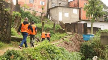 Defesa Civil vistoria morros de Santos para diagnosticar grau de risco durante as chuvas