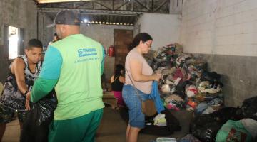 Apoio a famílias atingidas por incêndio na Vila Gilda, em Santos, segue em várias frentes de atendimento