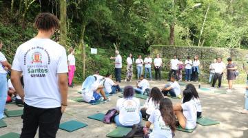 Jovens do projeto Beco Limpo participam de palestra sobre as nascentes de Santos
