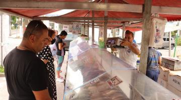 Pescada-amarela faz sucesso em pontos de venda nesta Sexta-feira Santa em Santos