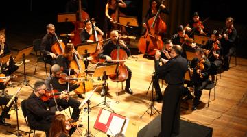 Sinfônica faz concerto na noite desta quinta-feira