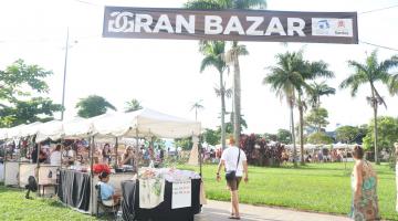 portal de entrada de bazer em área ao ar livre. #paratodosverem