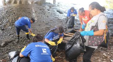 pessoas catando lixo #paratodosverem