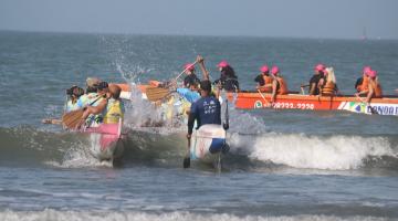 remadoras na competição de canoa. #Paratodosverem